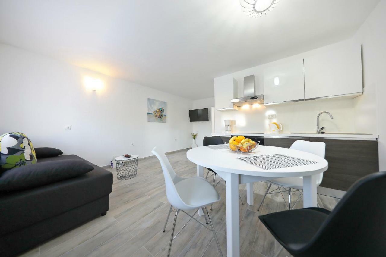 Apartmani Neva, Pridraga Ngoại thất bức ảnh
