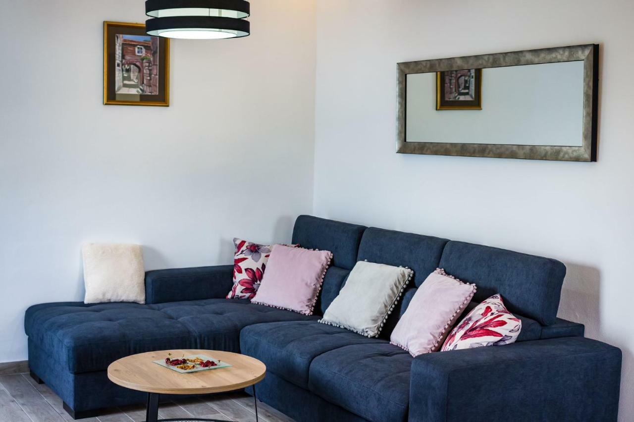 Apartmani Neva, Pridraga Ngoại thất bức ảnh