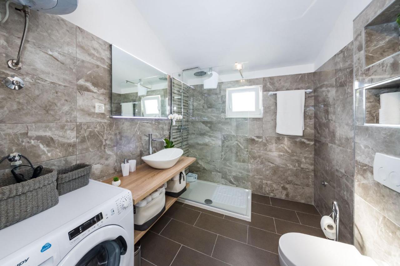 Apartmani Neva, Pridraga Ngoại thất bức ảnh