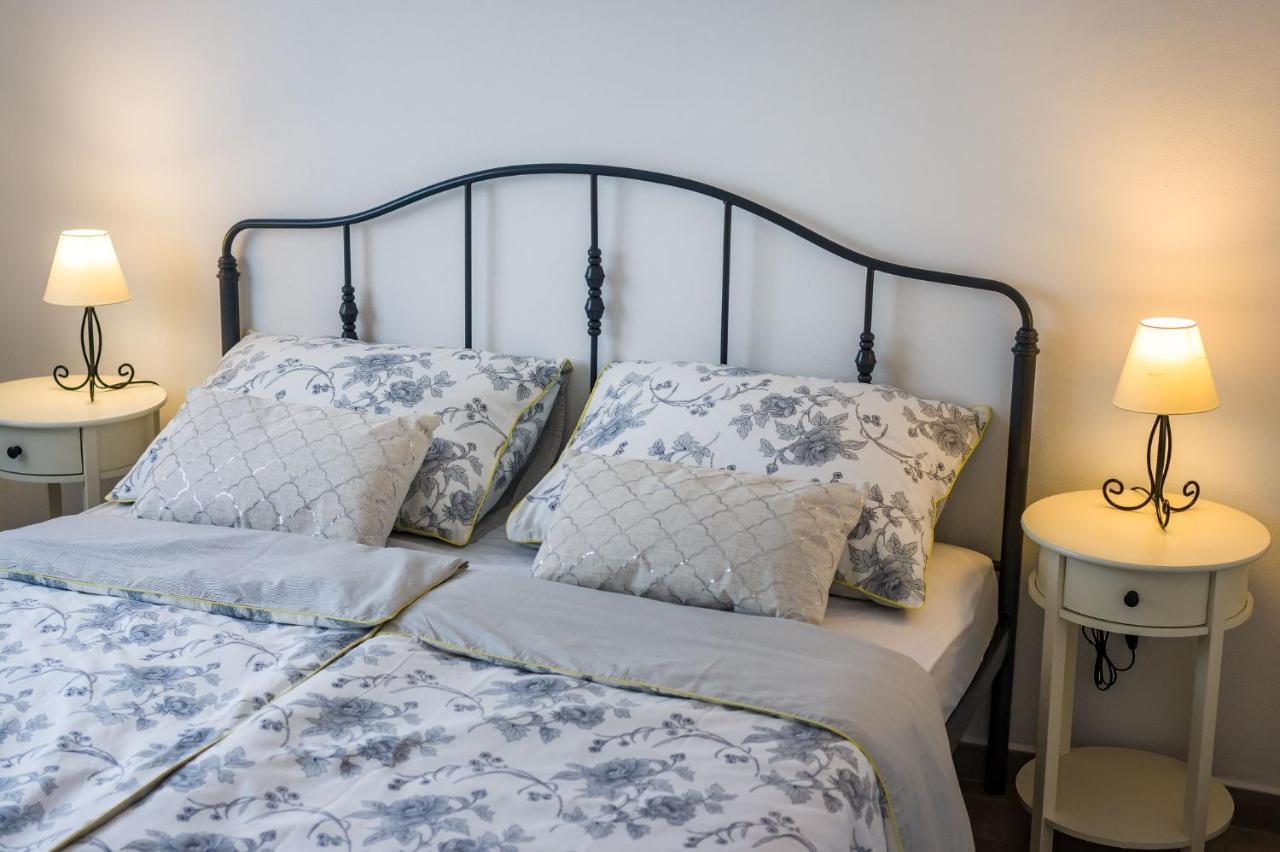 Apartmani Neva, Pridraga Ngoại thất bức ảnh